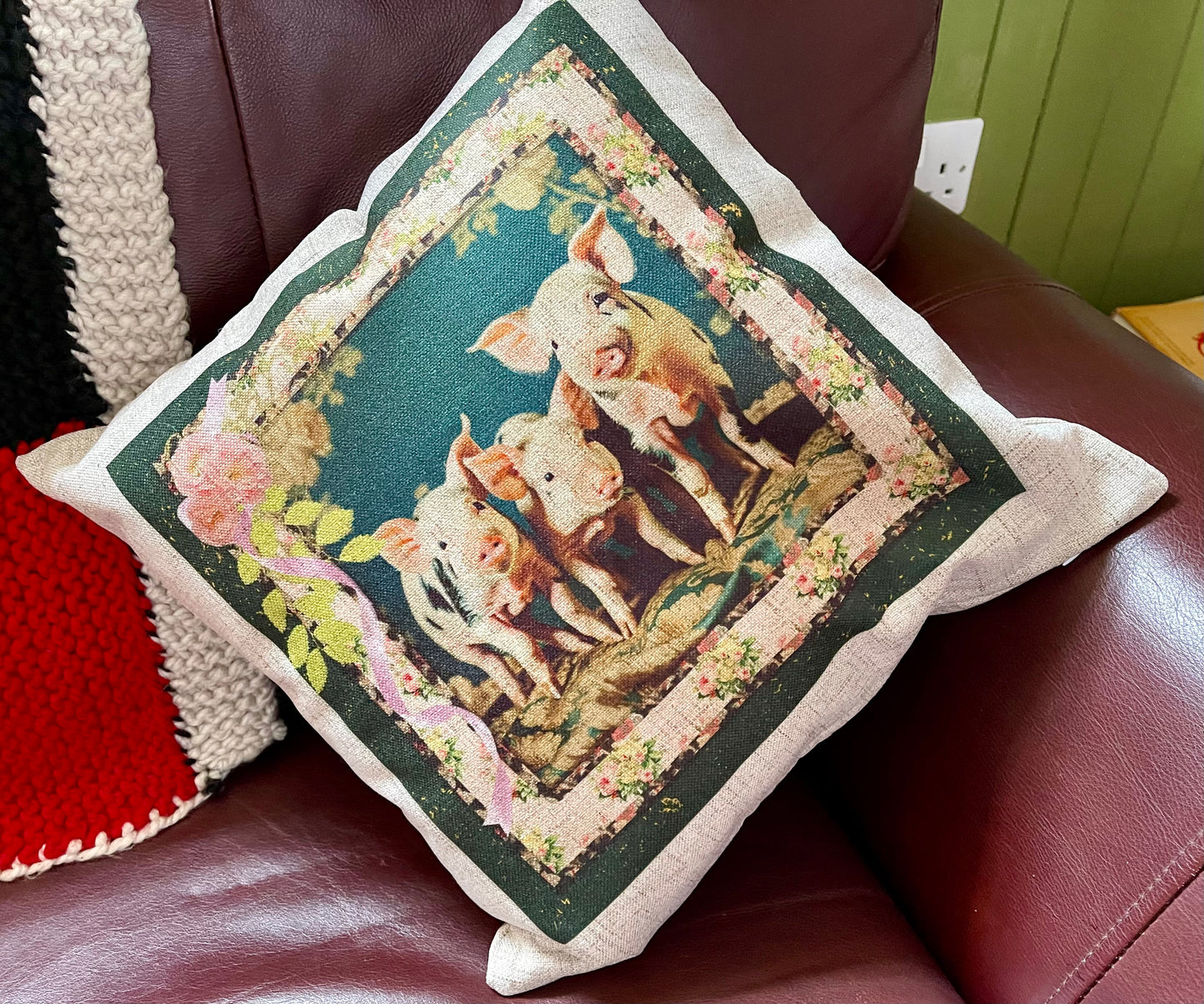 Printed Cushion Vintage Piglets
